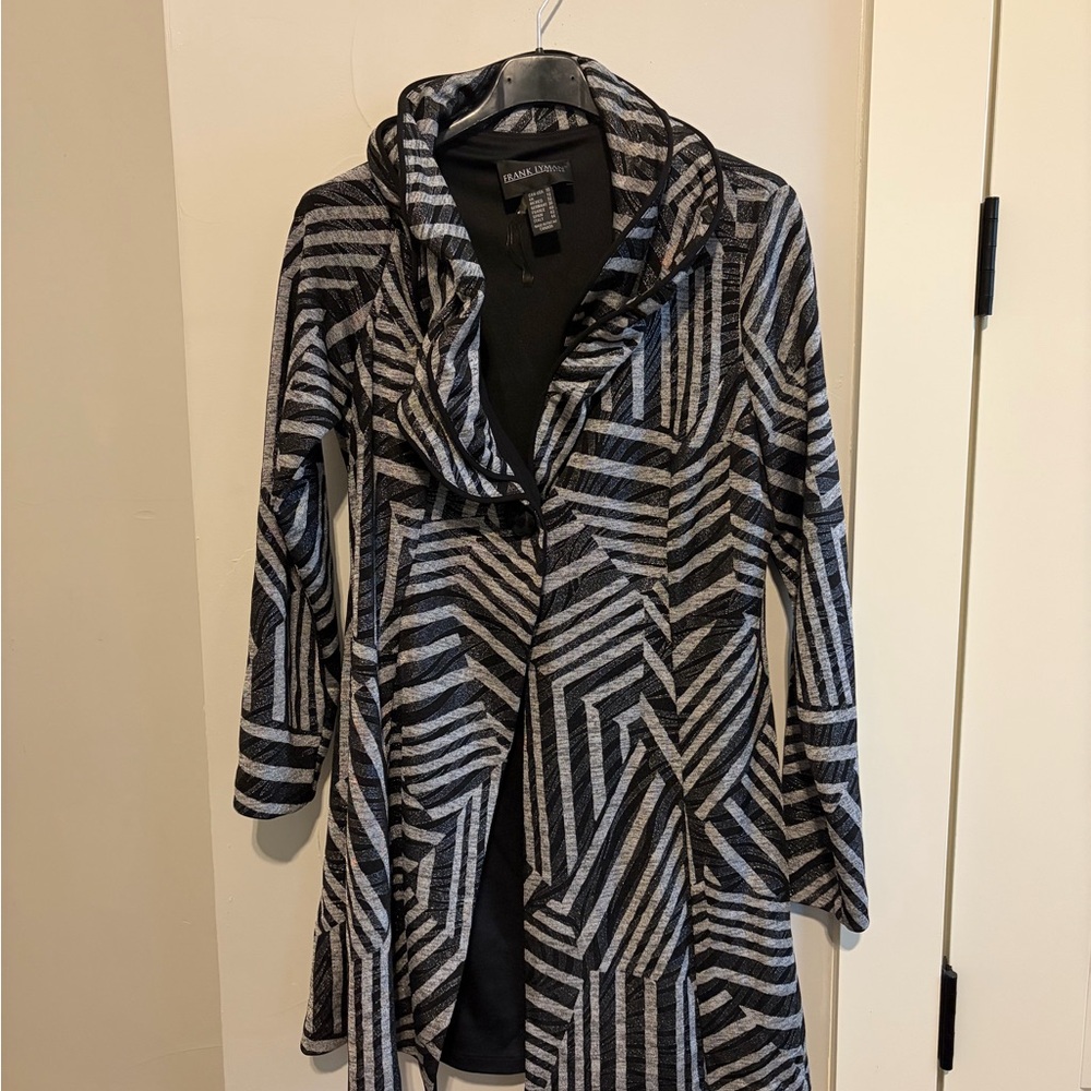 Frank Lyman Design Black and Gray Patterned Blazer